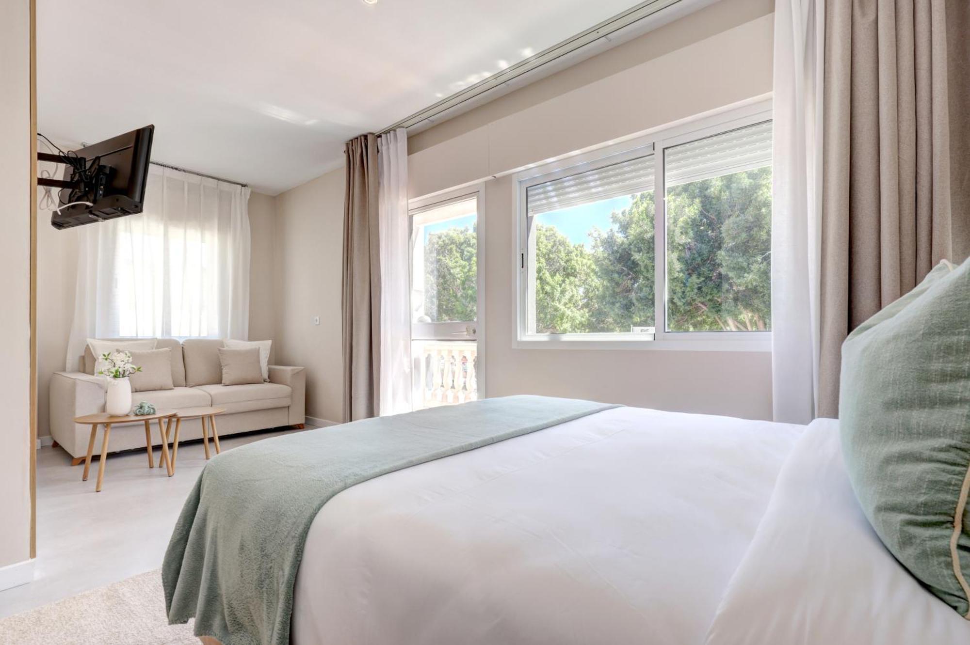 Hostal Puerta Almar Estepona Luaran gambar