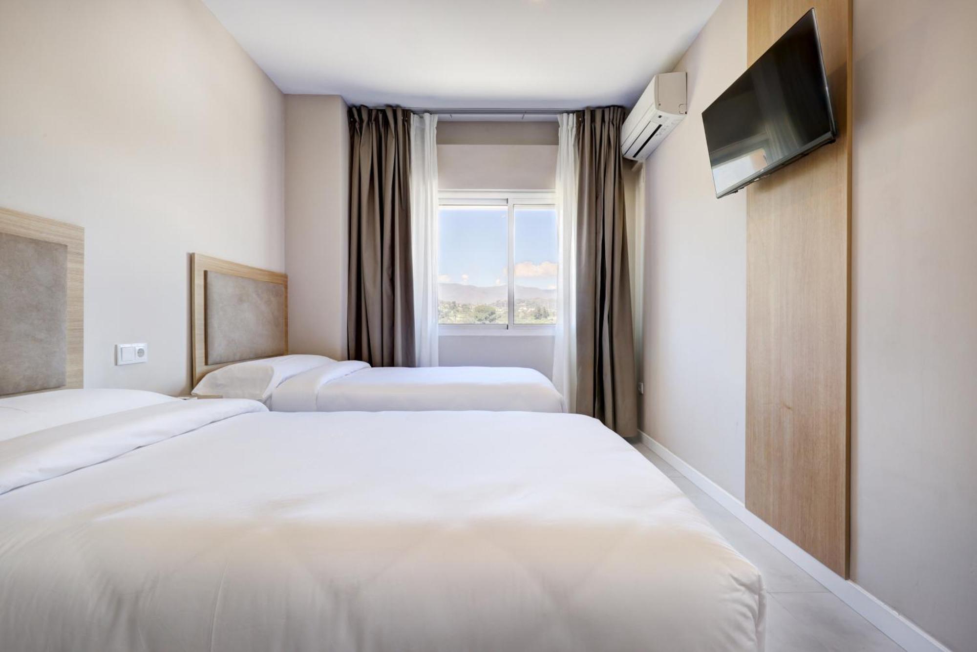 Hostal Puerta Almar Estepona Luaran gambar