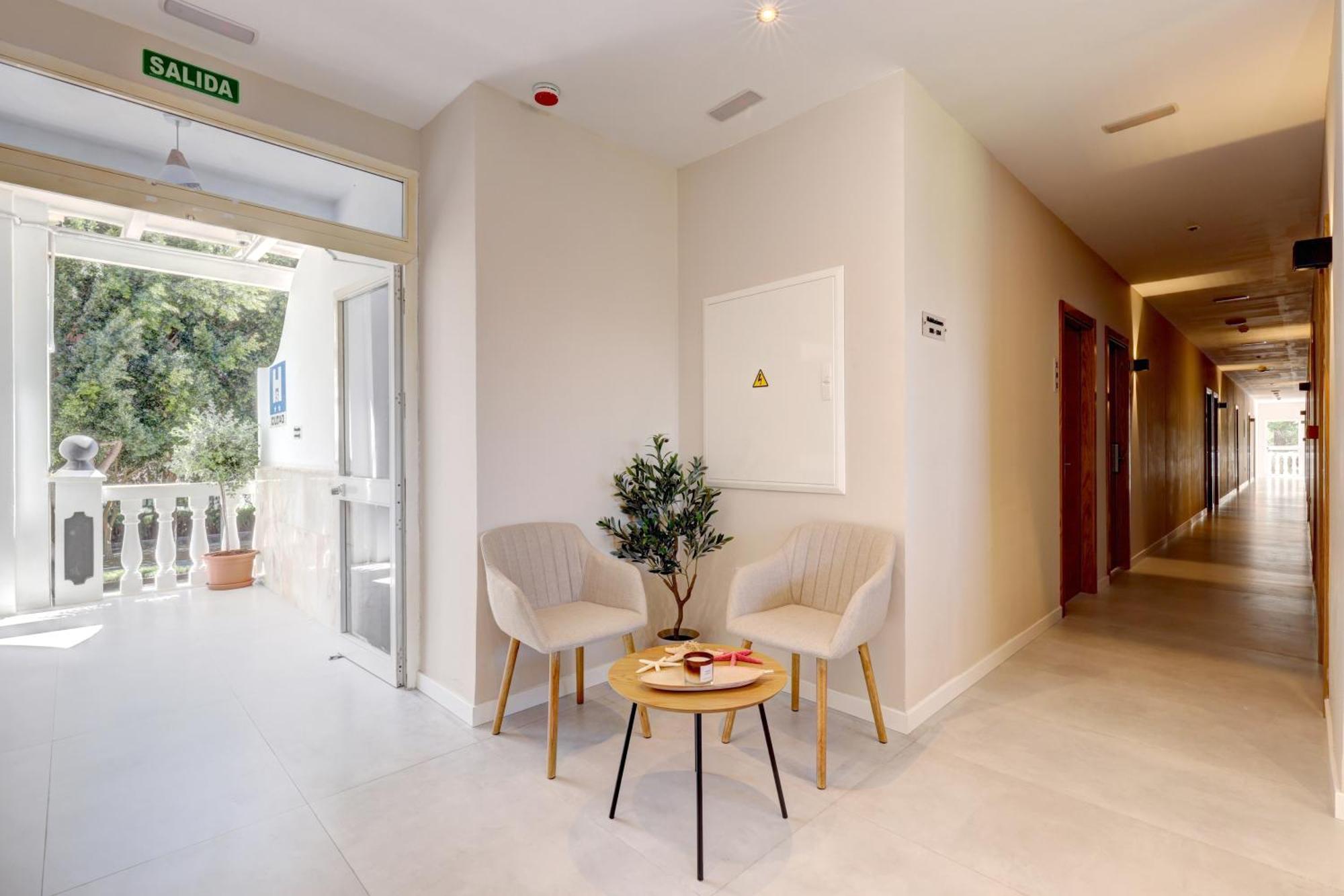 Hostal Puerta Almar Estepona Luaran gambar