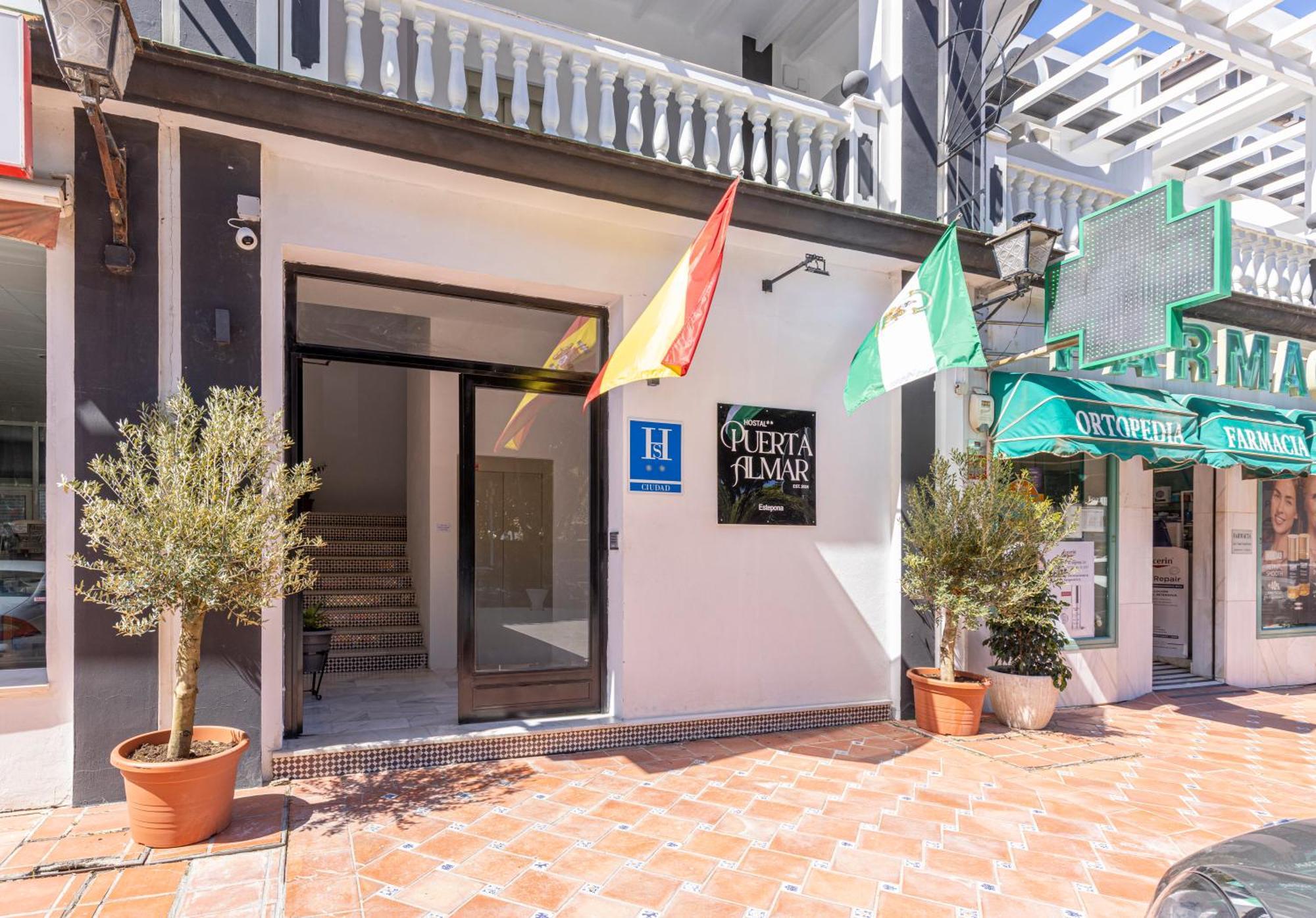 Hostal Puerta Almar Estepona Luaran gambar