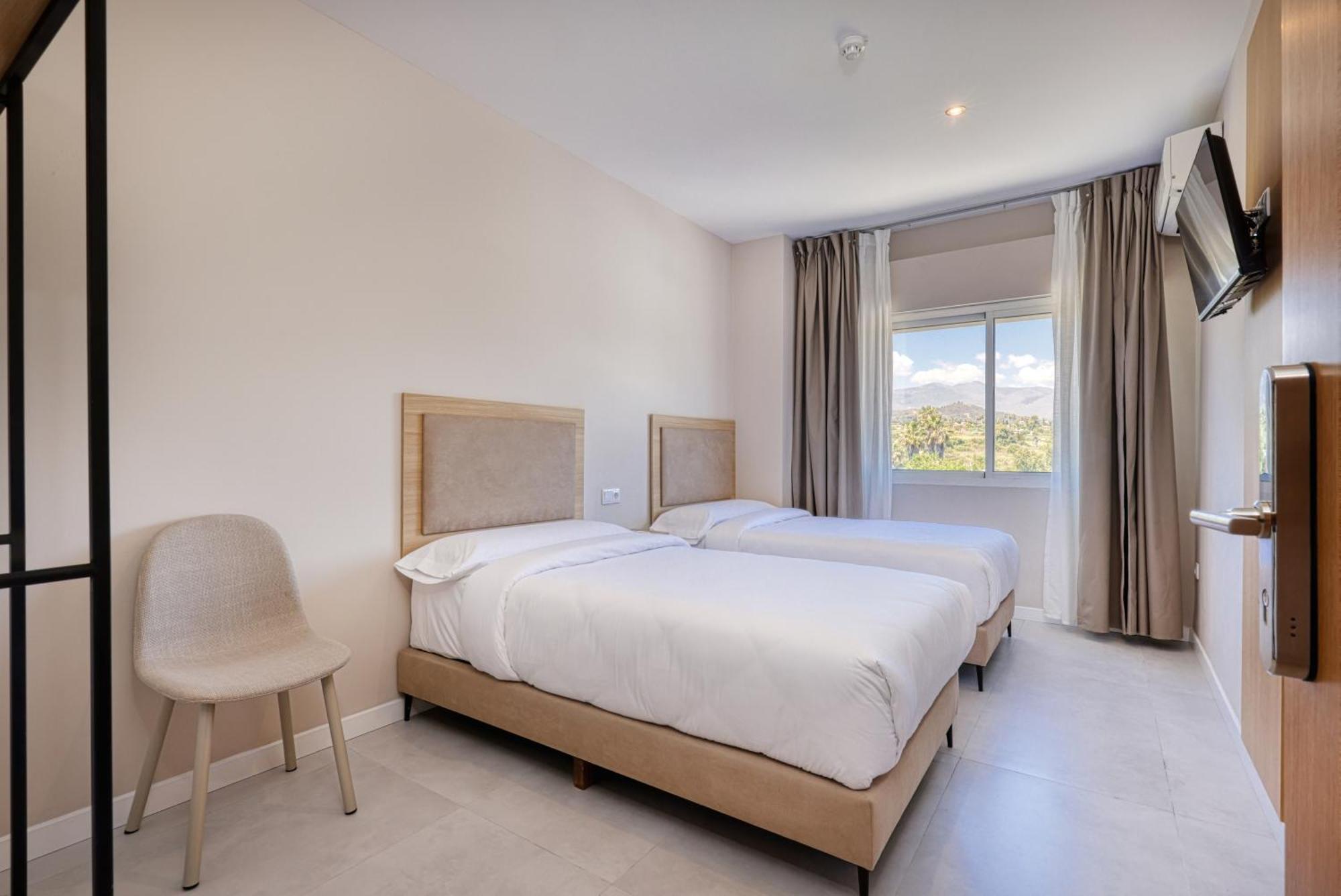 Hostal Puerta Almar Estepona Luaran gambar